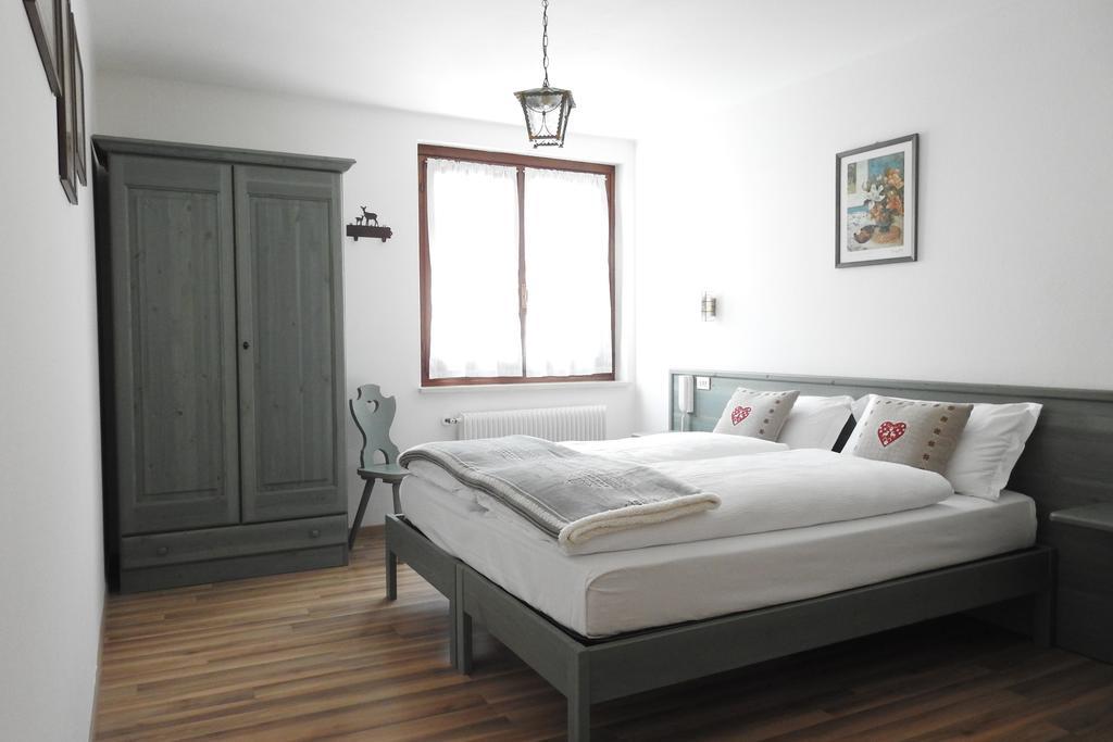 Casa Salvaterra Affittacamere Pinzolo